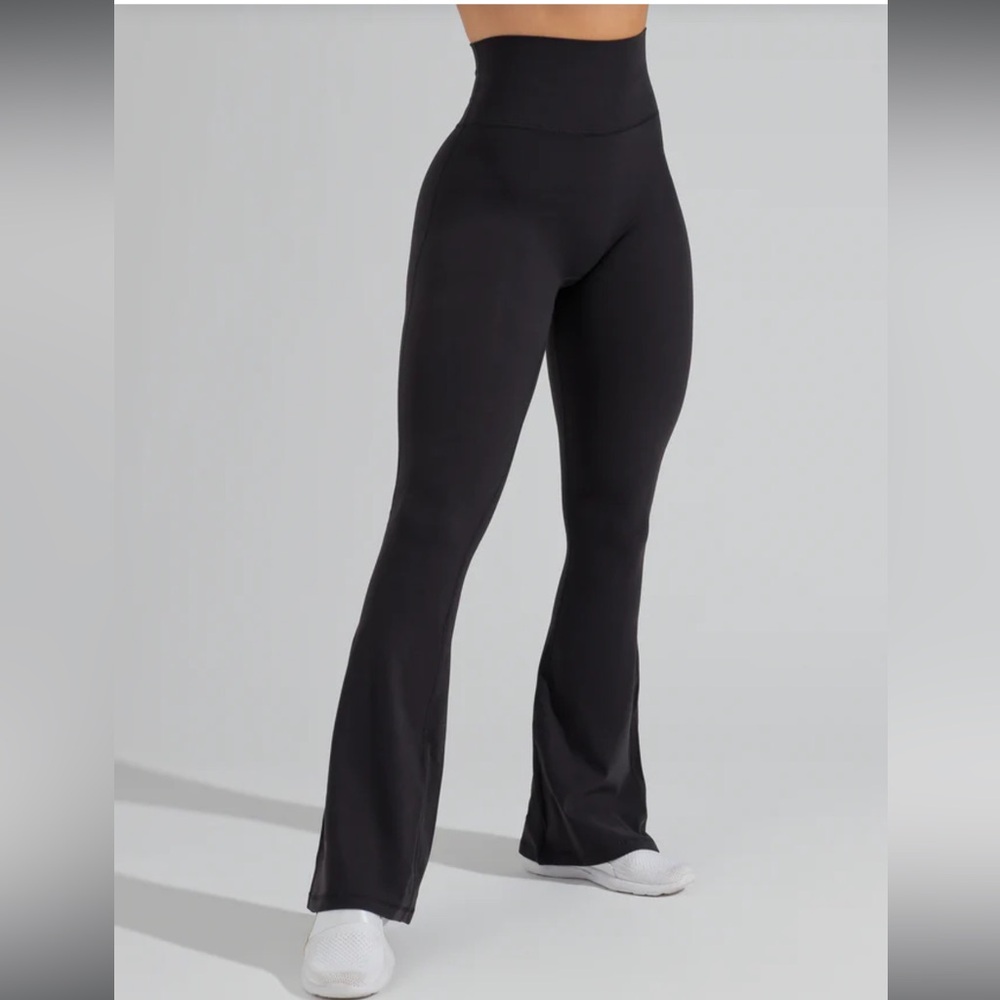 Buffbunny Foxy Flares